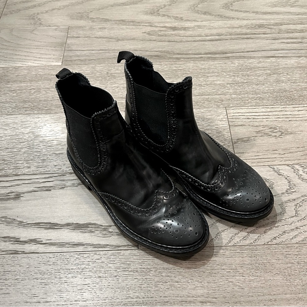 Chelsea Boots